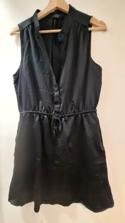 Vestido beige con tul transparente - miniatura 5