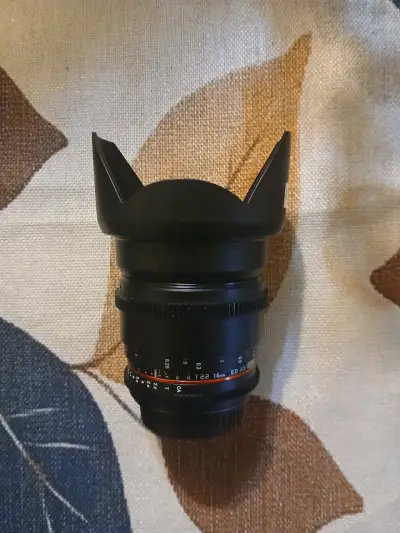 Lente Rokinon cine DS 16mm T2.2 para Canon - miniatura 4