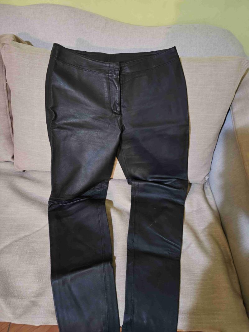 Pantalones negros de cuerode verdad no cuerina - 3