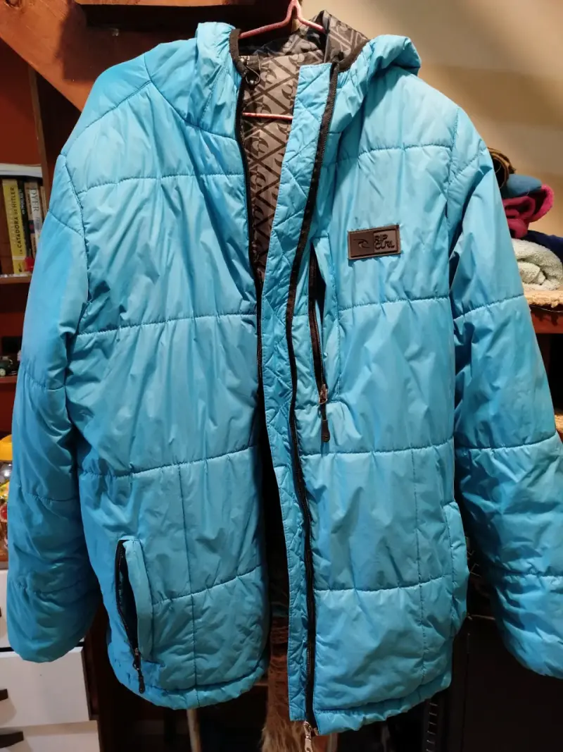 Chaqueta azul acolchada - 1