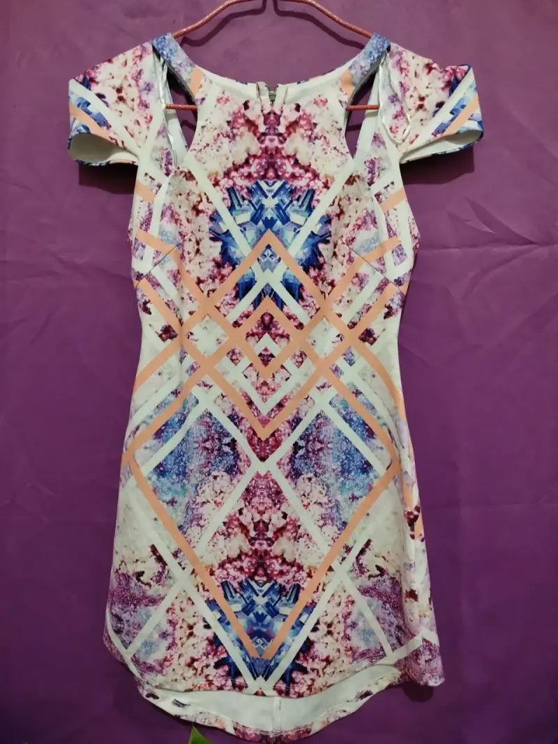 Vestido corto estampado geométrico - 3