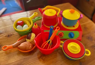 Juego de ollas marca Gowi - miniatura 1