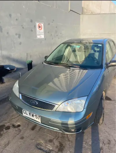 Ford Focus 2005 - miniatura 1