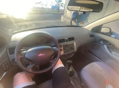 Ford Focus 2005 - miniatura 5