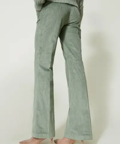 Pantalones azul y verde - miniatura 2