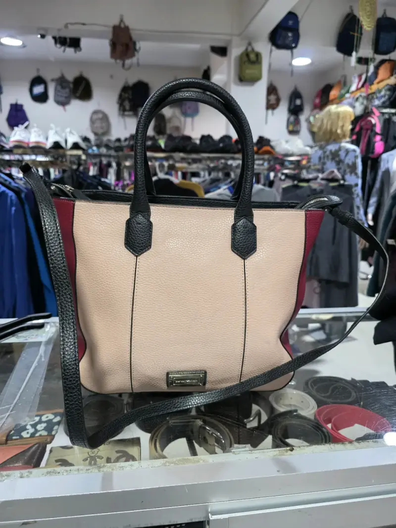 Cartera ARMANI de charol - 4