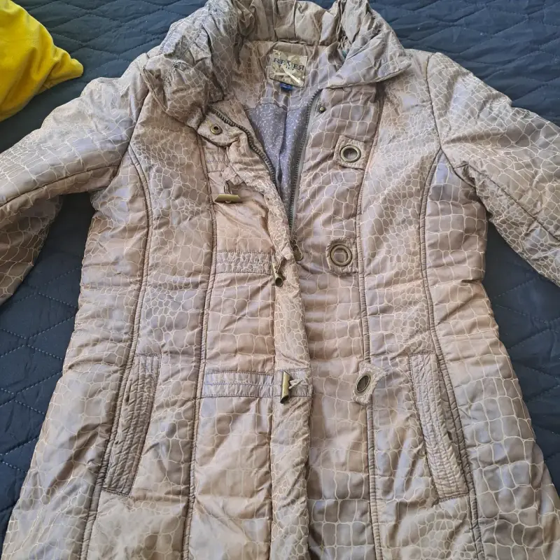 Parka engomada  beige