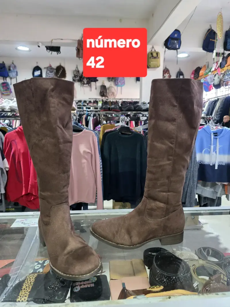 Botas altas de terciopelo burdeos - 4