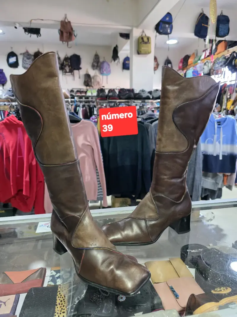 Botas altas de terciopelo burdeos - 5