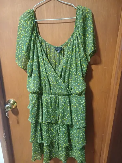 Vestido verde floral con volantes 2 xl - miniatura 1