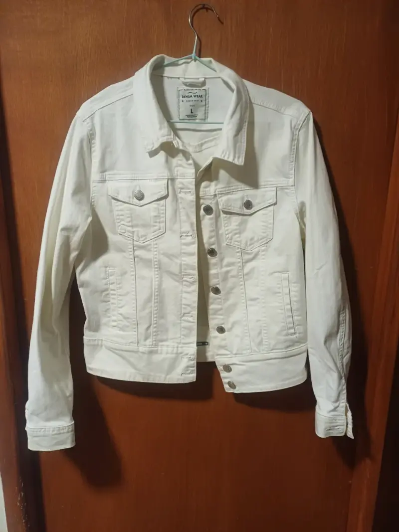 Chaqueta de mezclilla blanca talla L tela elástica - 1