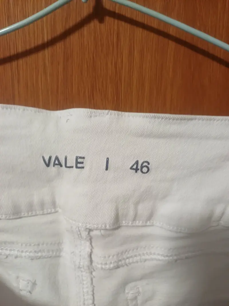 Pantalones jean blanco  pitillo talla 46 - 3
