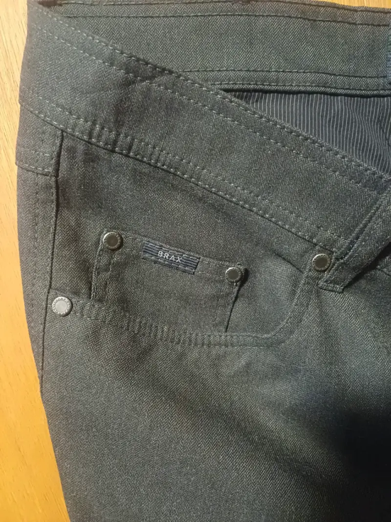Jeans gris oscuro clásicos - 3