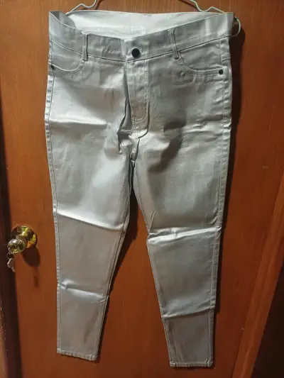Pantalones plateados metalizados - miniatura 1