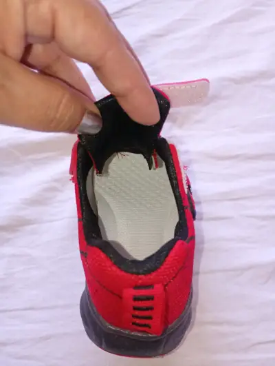 Zapatillas infantiles Spider-Man rojas - miniatura 3