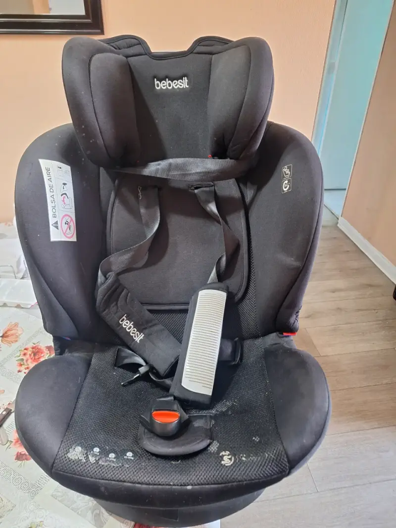 Silla de auto Bebesit negra - 2