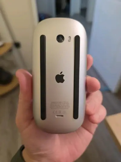 Magic Mouse Apple Inalámbrico Negro Mmmq3am/a A165 - miniatura 2
