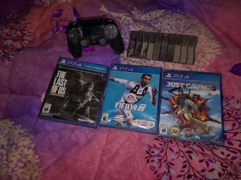 Juegos PS4 The Last of Us, FIFA 19, Just Cause 3 - 3