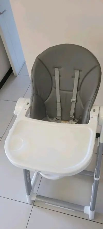 Silla para comer para bebé gris - miniatura 2