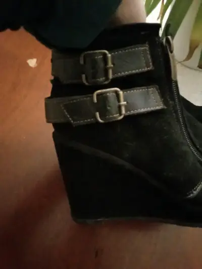 Botas de cuero negro con taco - miniatura 3
