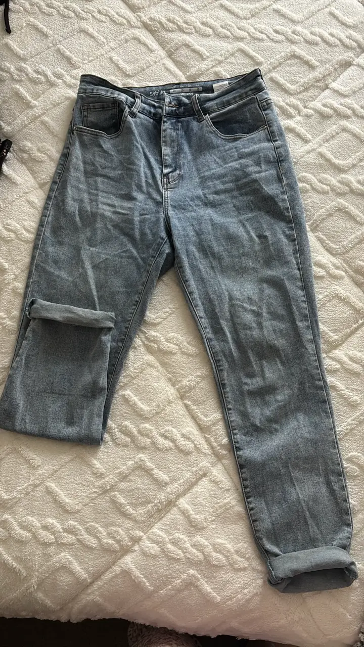Jeans azul claro estilo relajado MEGAN
