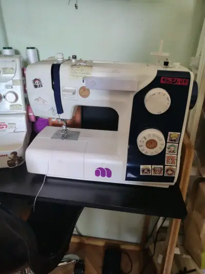 Máquina de coser full merritt - miniatura 3