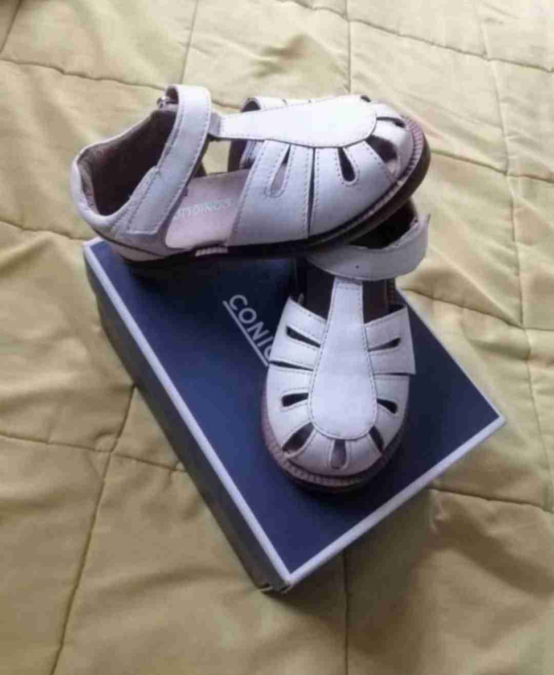 Sandalias blancas para niña - 1