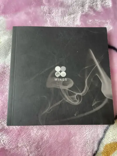 Álbum BTS Wings Version G Abierto - miniatura 1