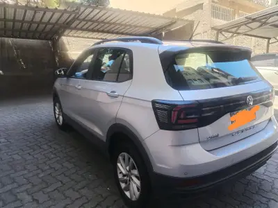 Volkswagen SUV T Cross 1.600 Mt - miniatura 3