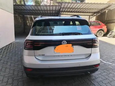 Volkswagen SUV T Cross 1.600 Mt - miniatura 4