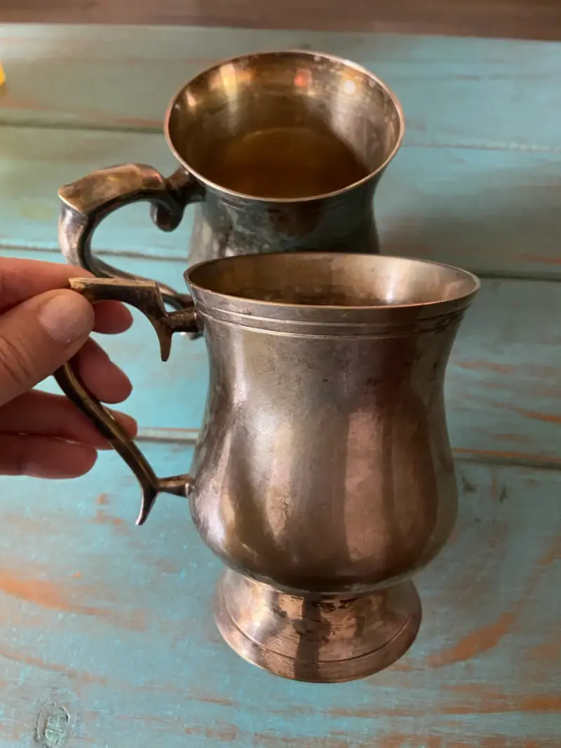 Jarro de metal antiguo made in India - 1