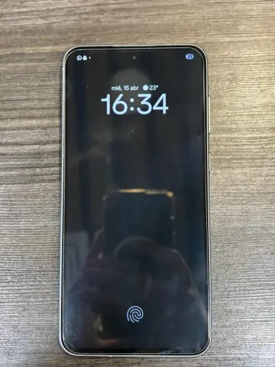 Smartphone Samsung gris - miniatura 2