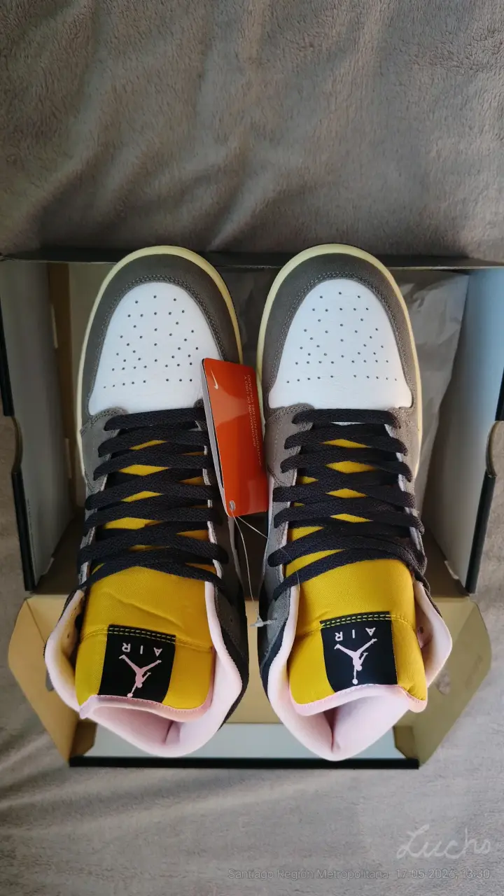 Zapatillas Air Jordan 1 Mid SE - 3