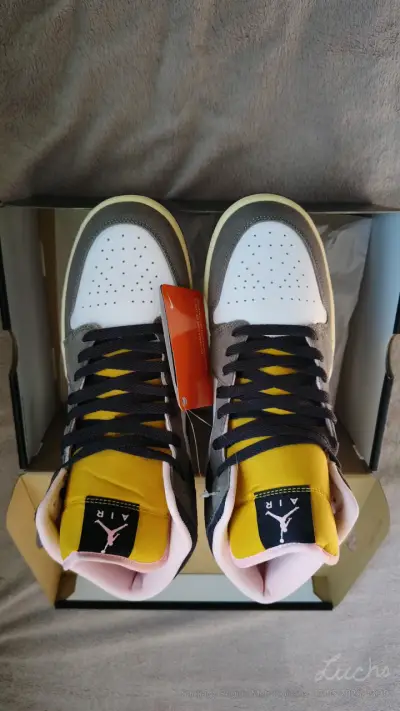 Zapatillas Air Jordan 1 Mid SE - miniatura 3