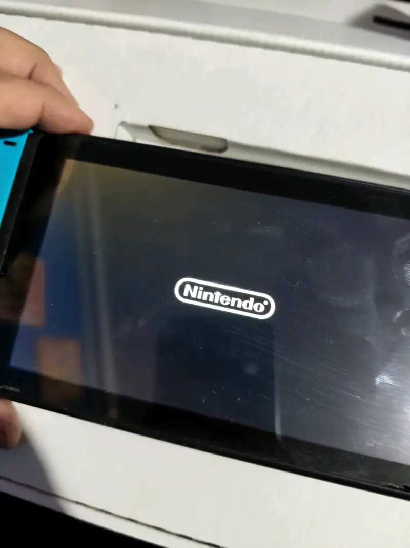 Consola Nintendo Switch con Joy-Cons - 3