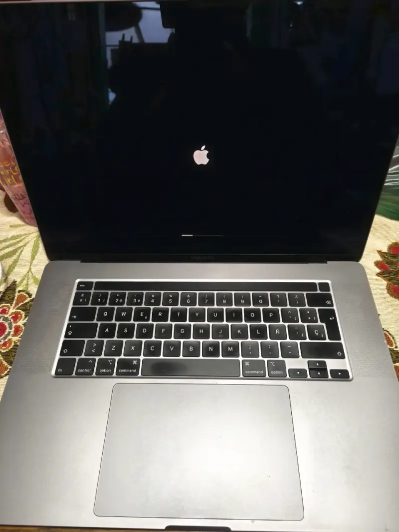 MacBook Pro con Touch Bar - 2