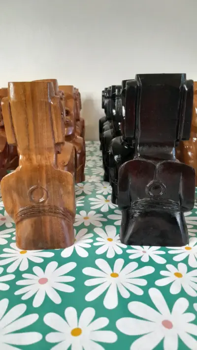 Moai Tallado Madera Nativa 25cms. - miniatura 5