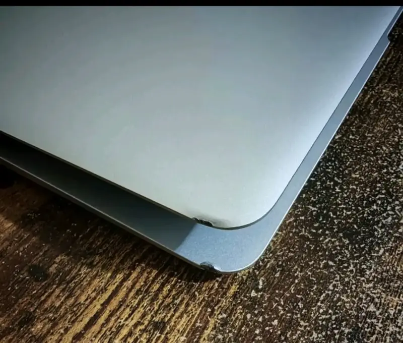 Macbook air - 4