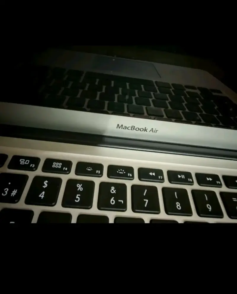 Macbook air - 6