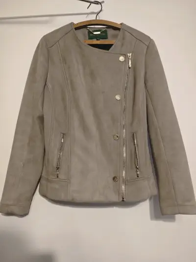 Chaqueta beige con cierre dorado - miniatura 1