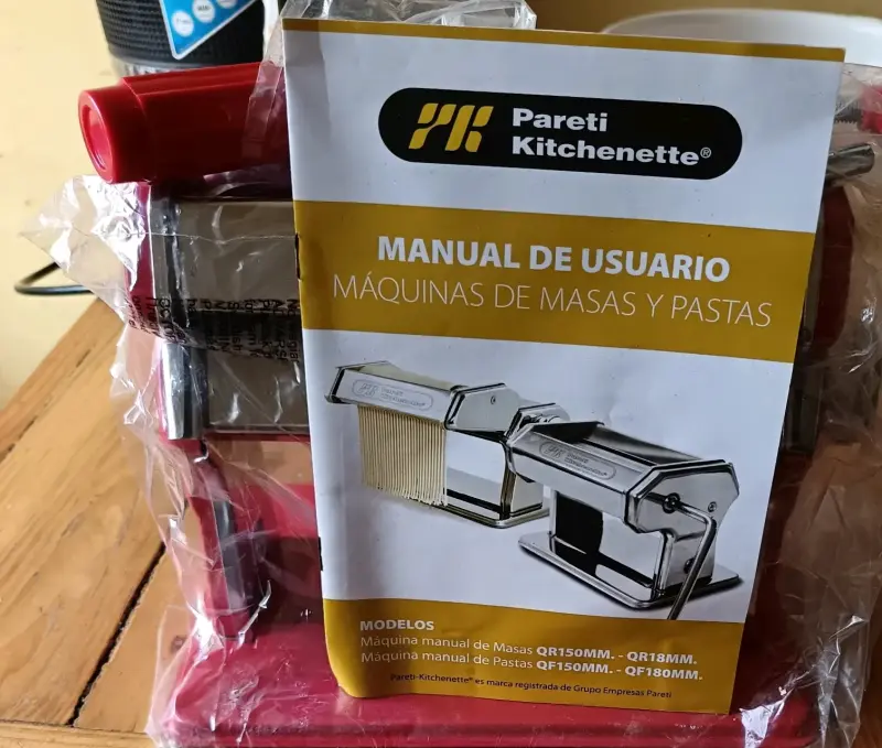 Máquina de hacer pasta roja - 3