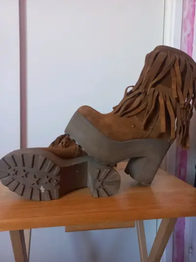 Botines de gamuza con flecos - miniatura 3