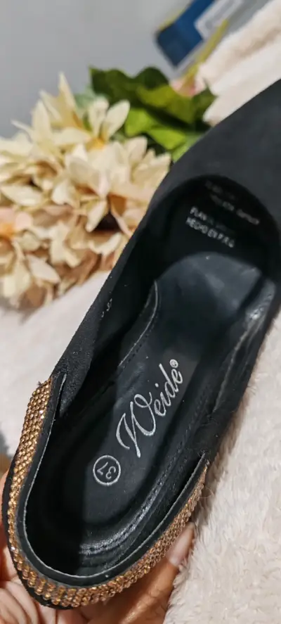Zapatos negros elegantes - miniatura 3
