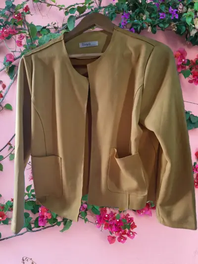 Chaqueta marrón elegante - miniatura 1