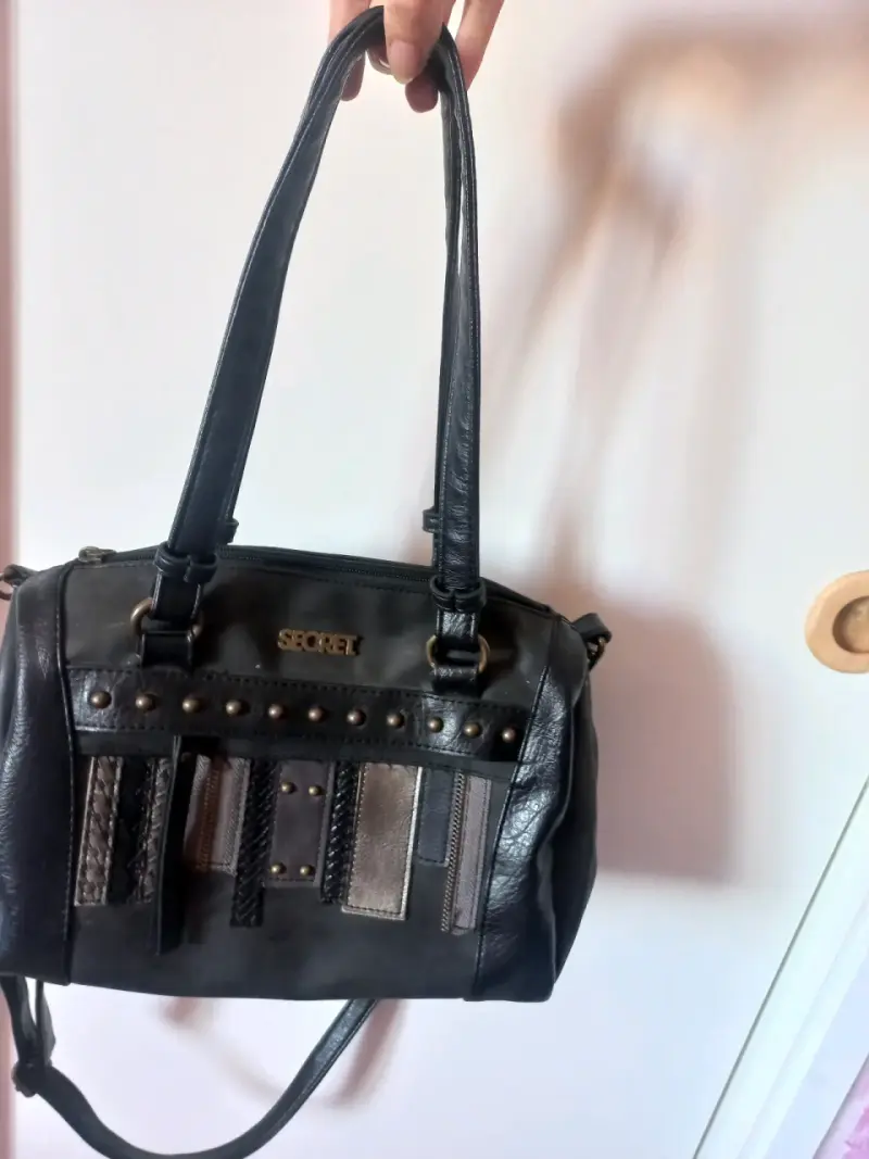 Bolso negro estilo Secret - 3