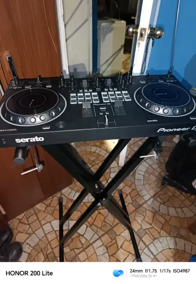 Controlador DDJ Pioneer Rev1 con soporte - miniatura 1