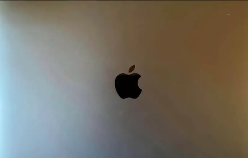 MACBOOK AIR M1 - 1