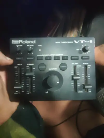 Roland VT-4 Transformador de Voz - miniatura 1