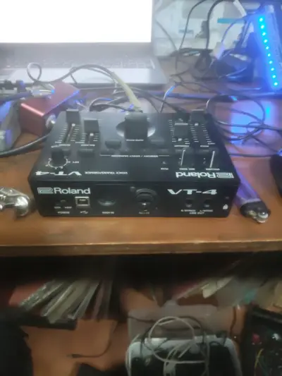 Roland VT-4 Transformador de Voz - miniatura 2