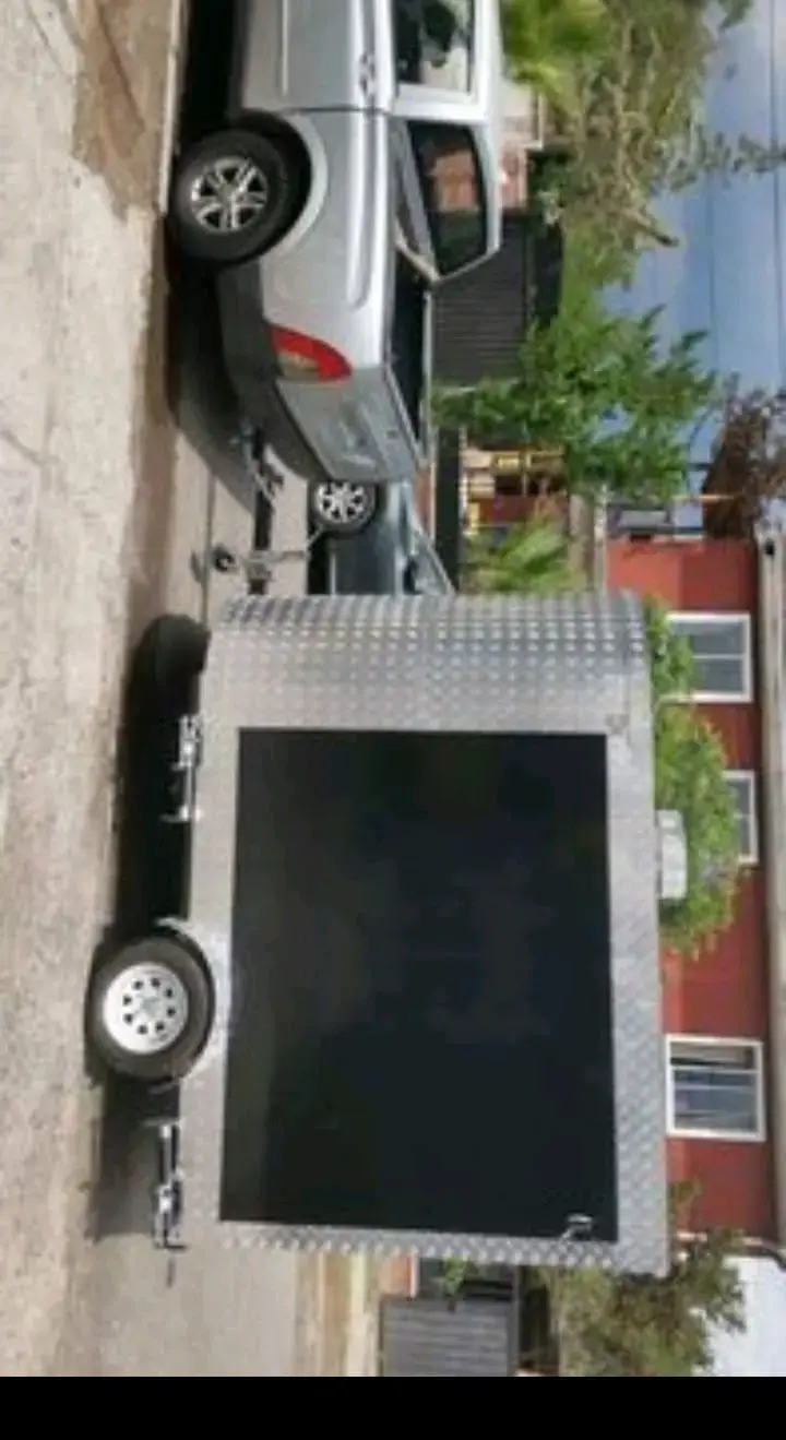 Food truck interior equipado - 4